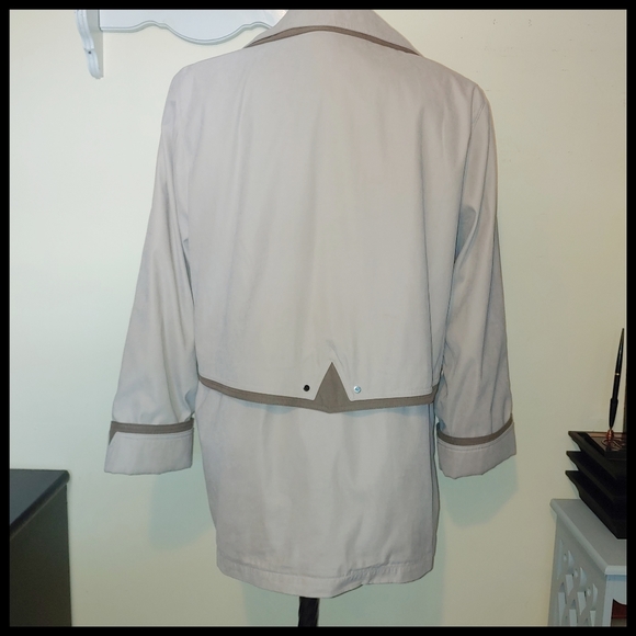 Liz Claiborne Trench Coat Medium - Picture 3 of 7